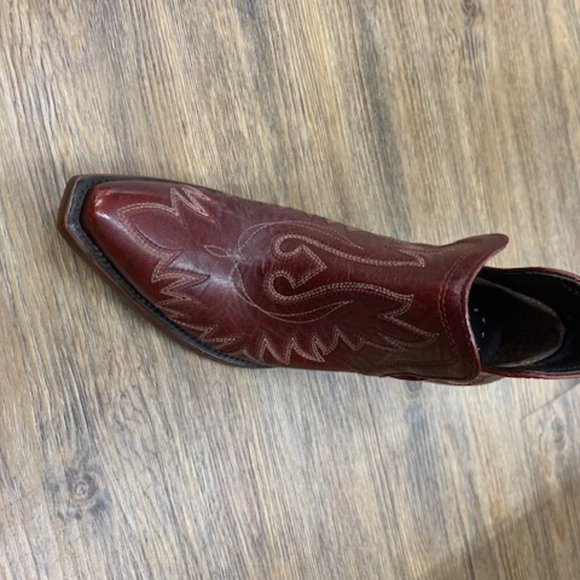 Ariat Women's Bootie in Sangria - Picture 3 of 4